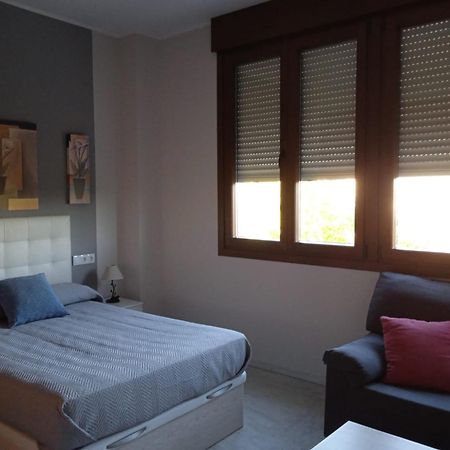 Fibes Lux Sevilla Este. 外观 照片