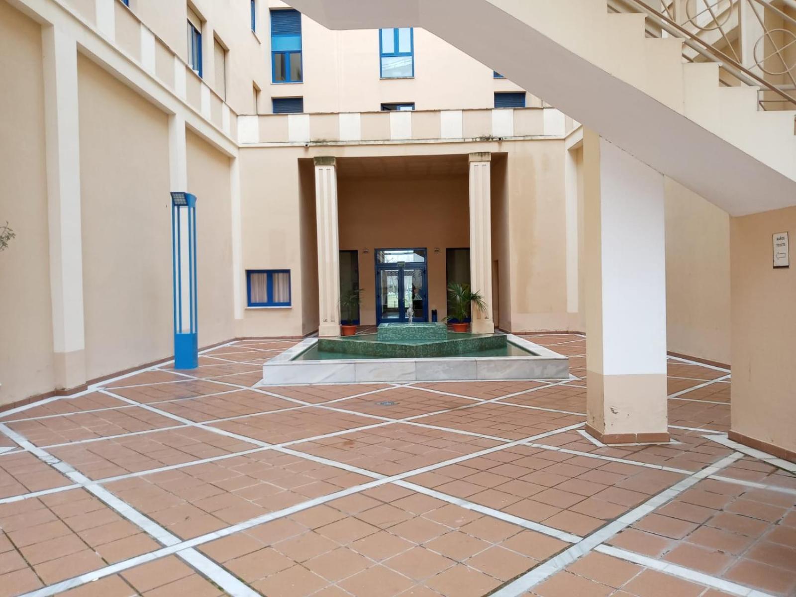 Fibes Lux Sevilla Este. 外观 照片