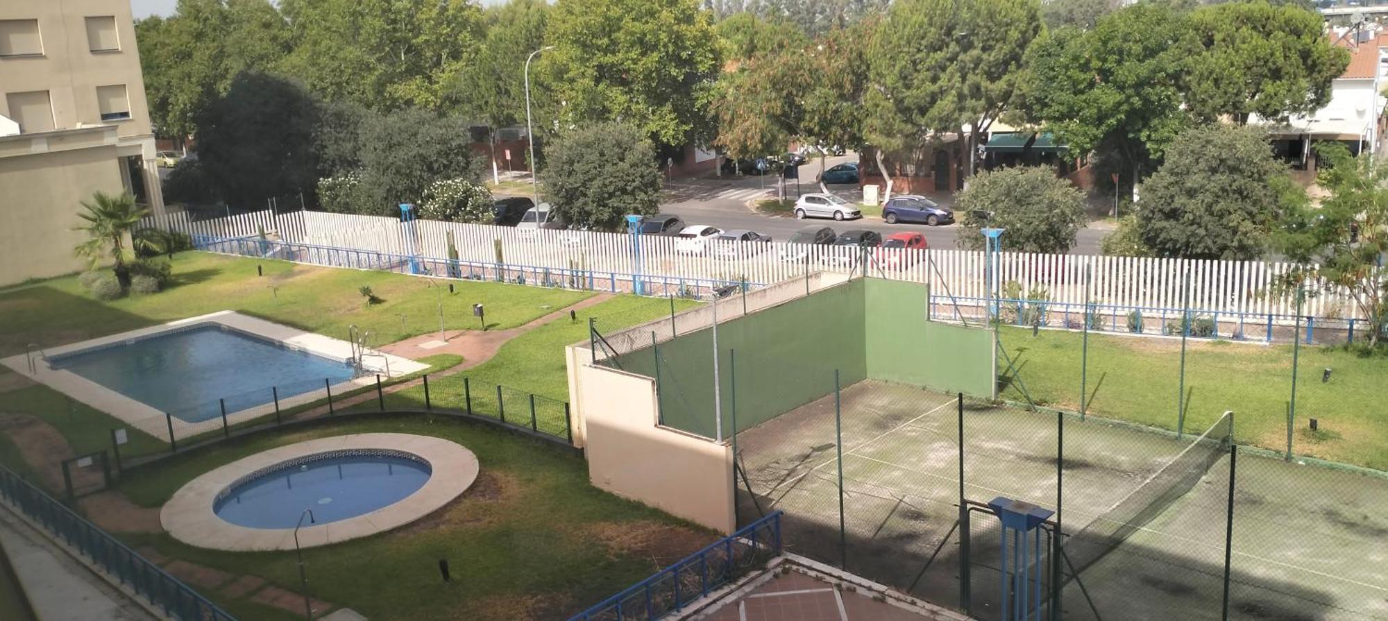 Fibes Lux Sevilla Este. 外观 照片