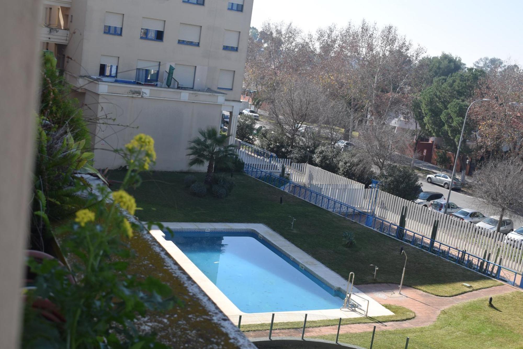 Fibes Lux Sevilla Este. 外观 照片